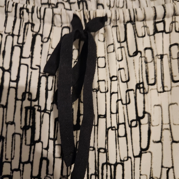 Skirt - Picture 4 of 7